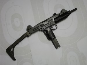 UZI S1 se sklopnou pažbou