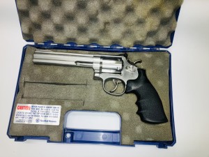 SMITH&WESSON 617 6"